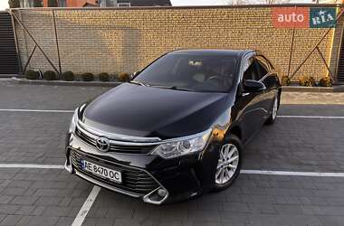 Седан Toyota Camry 2015 в Дніпрі