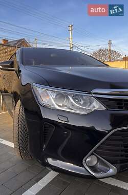 Седан Toyota Camry 2015 в 