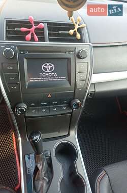 Седан Toyota Camry 2016 в Гайсине