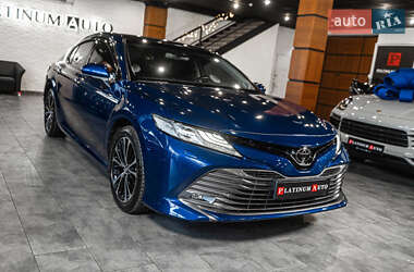 Седан Toyota Camry 2019 в 