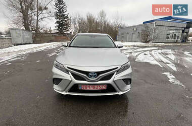 Седан Toyota Camry 2020 в Рівному