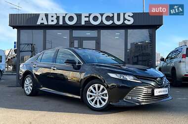 Седан Toyota Camry 2020 в Києві