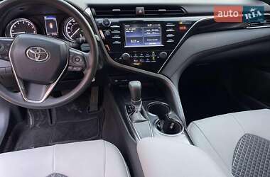 Седан Toyota Camry 2018 в 