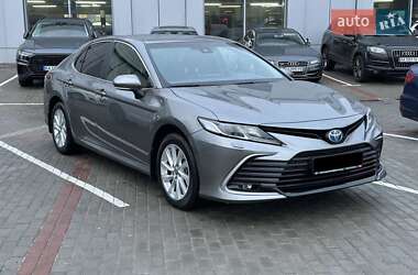 Седан Toyota Camry 2023 в Києві