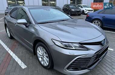 Седан Toyota Camry 2023 в Києві