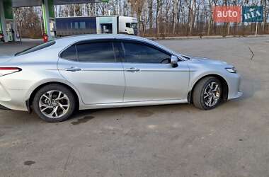 Седан Toyota Camry 2020 в Христинівці