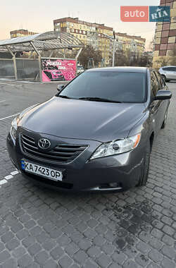 Седан Toyota Camry 2006 в Дніпрі