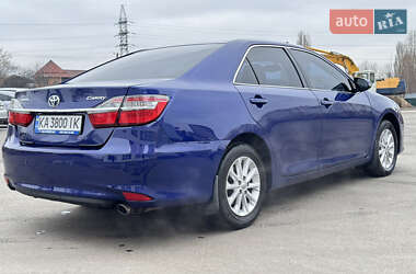 Седан Toyota Camry 2015 в Киеве