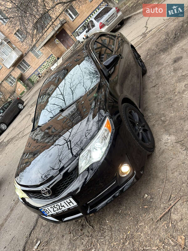Toyota Camry 2014