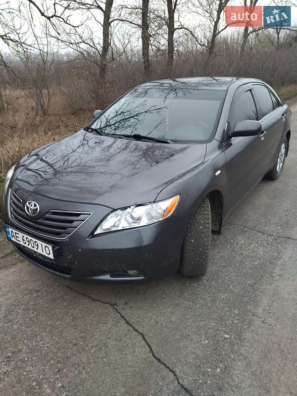 Седан Toyota Camry 2008 в Павлограді