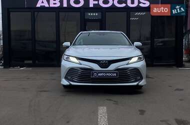 Седан Toyota Camry 2018 в Києві