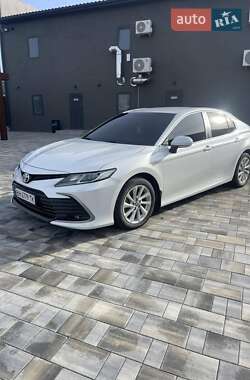 Седан Toyota Camry 2021 в Одессе