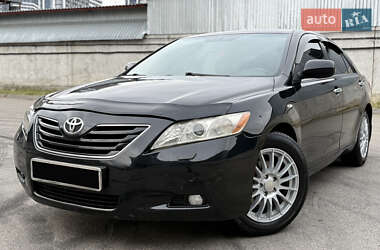 Седан Toyota Camry 2006 в Києві