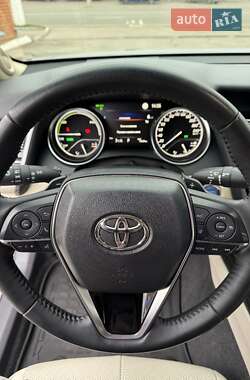 Седан Toyota Camry 2021 в 