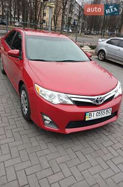 Седан Toyota Camry 2013 в Кременчуці