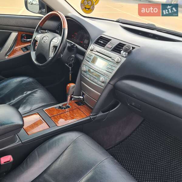 Седан Toyota Camry 2008 в Білгороді-Дністровському