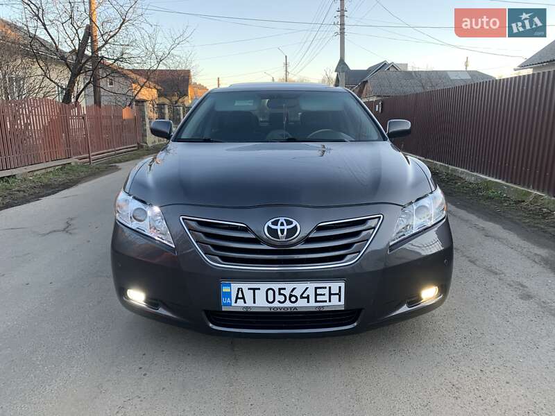 Седан Toyota Camry 2007 в Надворной