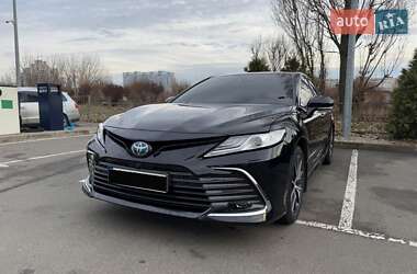 Седан Toyota Camry 2021 в Києві