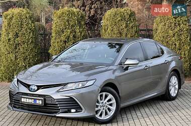 Седан Toyota Camry 2021 в Львові