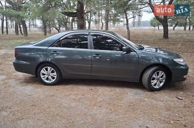 Седан Toyota Camry 2004 в Кременчуці