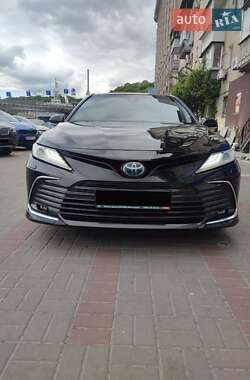 Седан Toyota Camry 2021 в Києві