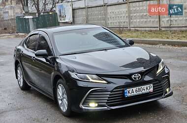 Седан Toyota Camry 2023 в Києві