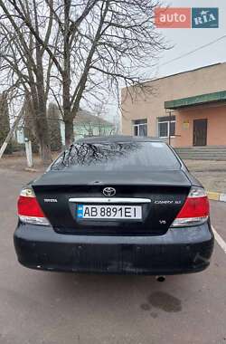 Седан Toyota Camry 2005 в 