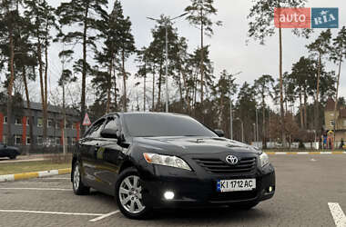 Седан Toyota Camry 2008 в Києві