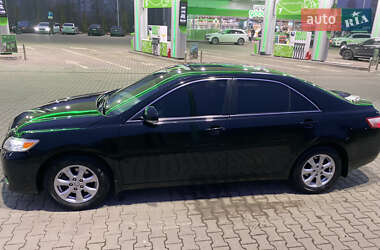 Седан Toyota Camry 2011 в 