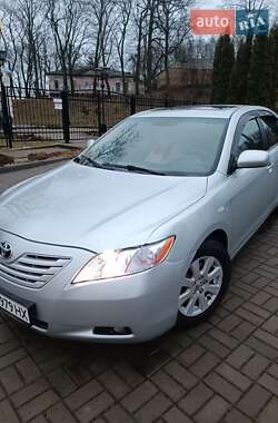 Седан Toyota Camry 2007 в Прилуках