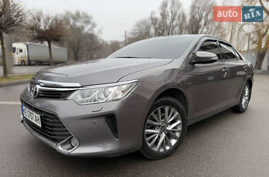 Седан Toyota Camry 2015 в Дніпрі