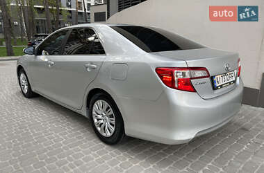 Седан Toyota Camry 2013 в Броварах