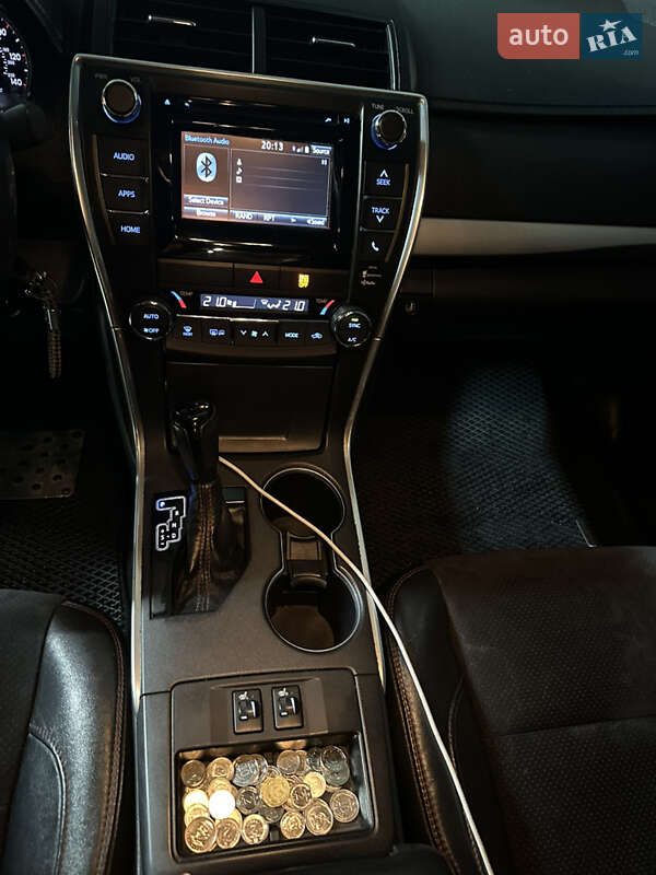 Седан Toyota Camry 2015 в Киеве фото 13 Седан Toyota Camry 2015 в Киеве