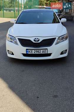 Седан Toyota Camry 2010 в Дніпрі