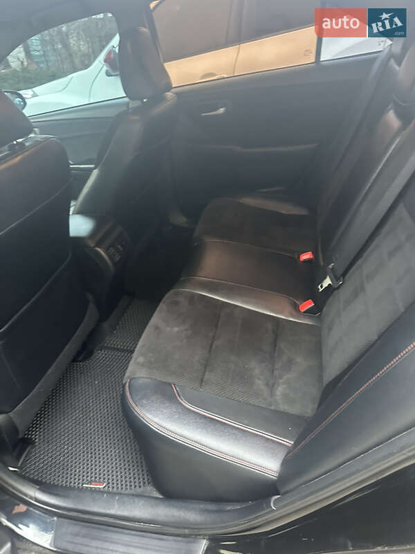 Седан Toyota Camry 2015 в Киеве фото 4 Седан Toyota Camry 2015 в Киеве