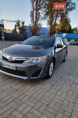 Седан Toyota Camry 2013 в Запорожье