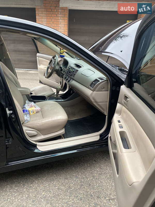 Седан Toyota Camry 2002 в Смілі