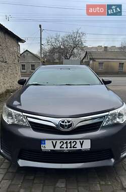 Седан Toyota Camry 2013 в Одесі