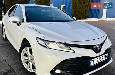 Седан Toyota Camry 2018 в Полтаві