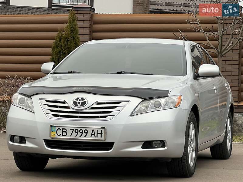 Седан Toyota Camry 2006 в Києві