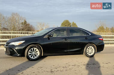 Седан Toyota Camry 2015 в 