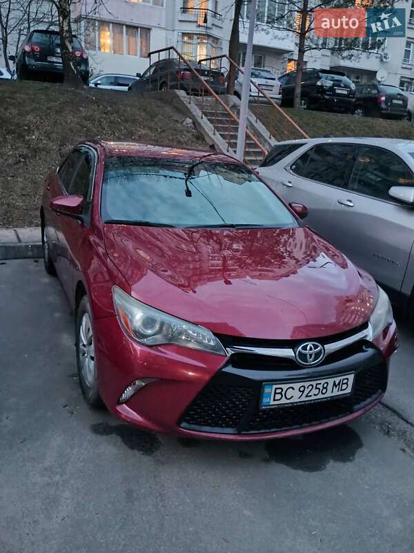 Toyota Camry 2015