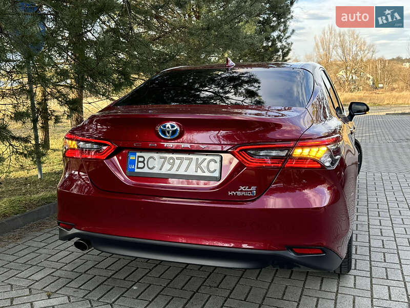 Седан Toyota Camry 2021 в Дрогобыче