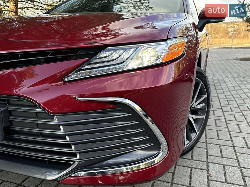 Седан Toyota Camry 2021 в Дрогобыче
