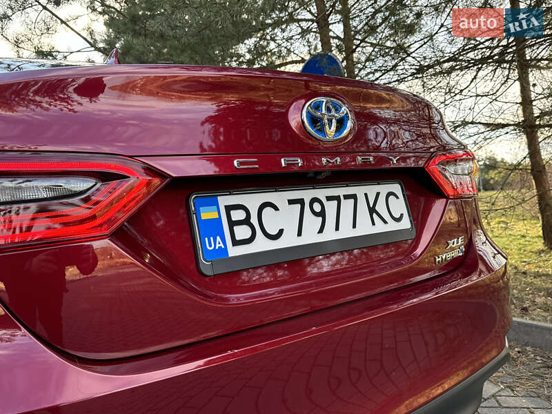 Седан Toyota Camry 2021 в Дрогобыче