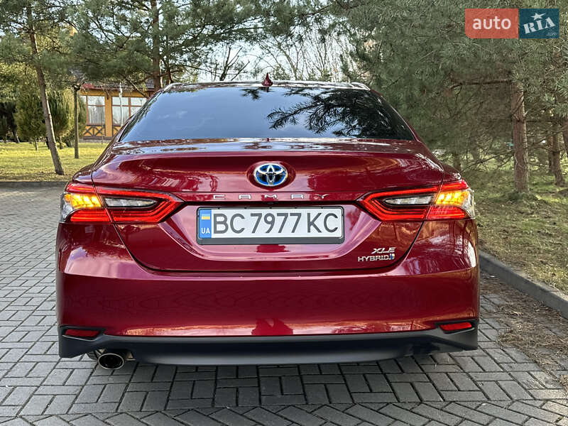 Седан Toyota Camry 2021 в Дрогобыче