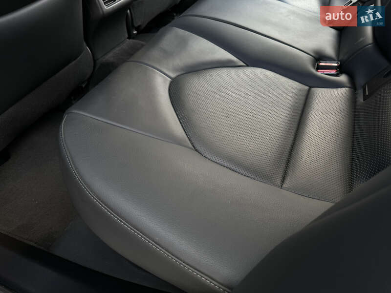 Седан Toyota Camry 2021 в Дрогобыче