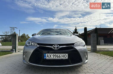 Седан Toyota Camry 2015 в Києві