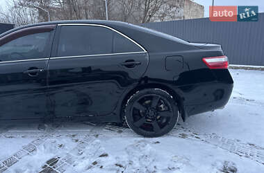 Седан Toyota Camry 2006 в Ровно