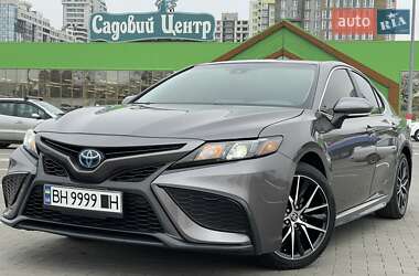 Седан Toyota Camry 2023 в Одессе